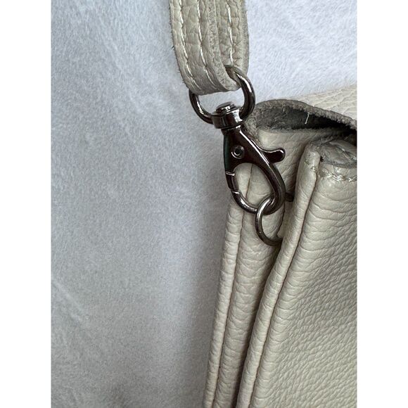 Itaian Leather Shoulder Bag Purse Clutch w/ 2 Pockets Removable Strap - Picture 3 of 6